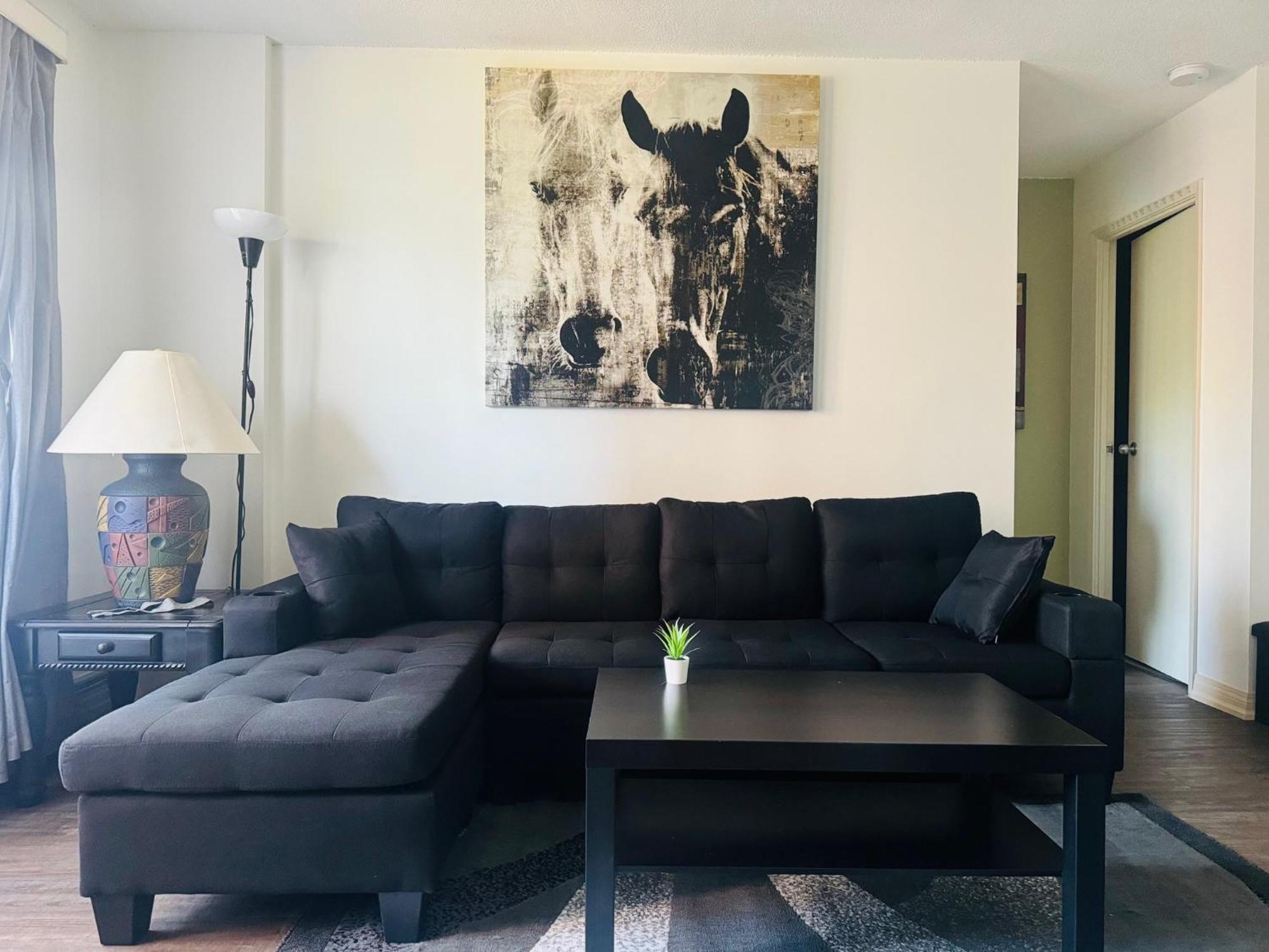 Entire Prime Downtown Location Free Underground Parking * Calgary
