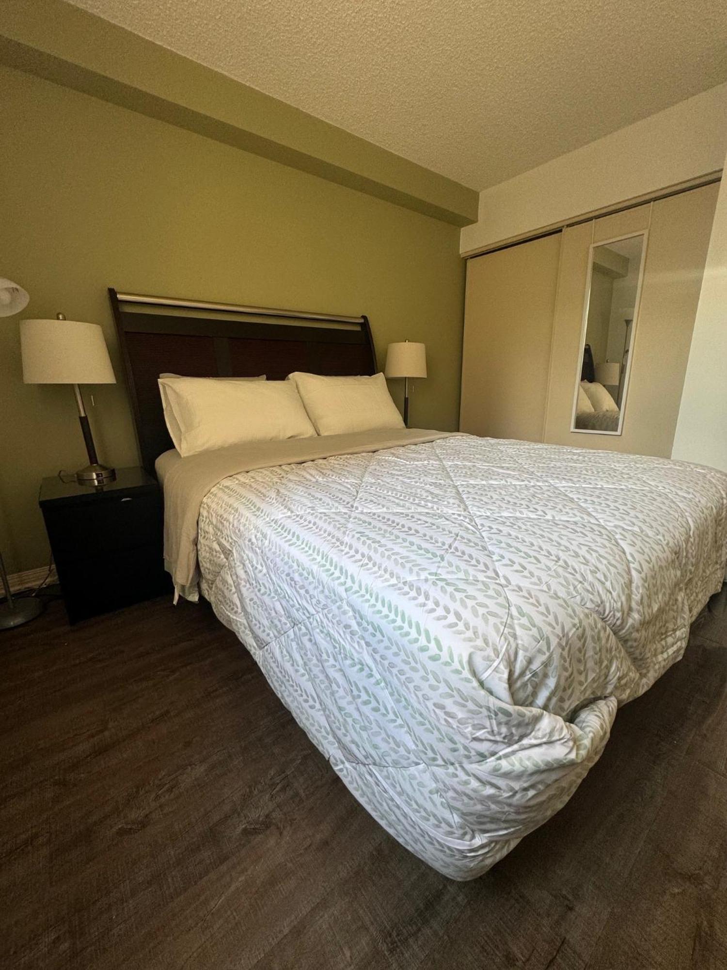 Entire Prime Downtown Location Free Underground Parking Calgary